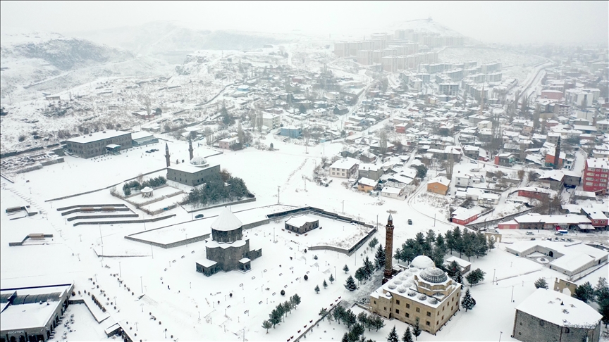 Li Qers, Erdexan, Erzirom û Tunceliyê zivistan dijwar derbas dibe