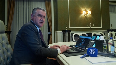 Gençlik ve Spor Bakanı Bak favori AA karelerini seçti