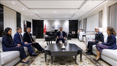 وزير الخارجية التركي يستقبل المفوض العام للأونروا