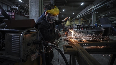 Sanayi üretim endeksi Kasım 2025'te aylık yüzde 2,5, yıllık yüzde 2,4 arttı