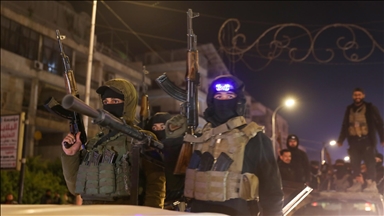 الدفاع السورية تعلن وقفا للنار في حلب وتمنح مسلحي "قسد" مهلة للمغادرة 