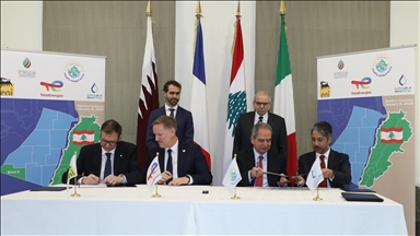 لبنان يوقع اتفاقا مع تحالف "توتال وقطر للطاقة وإيني" للتنقيب عن الغاز