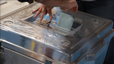 Sébastien Lecornu prépare l'hypothèse d'une dissolution en cas de censure