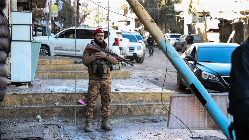 Syria begins to transfer surrounded SDF members from Aleppo after halt of military operations