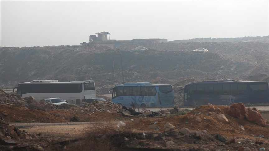 الجيش السوري يسمح بخروج مسلحي "قسد" من حلب نحو الرقة