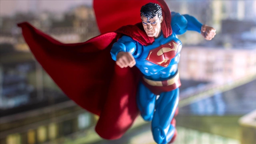 ABD'de Superman'i dünyaya tanıtan çizgi romanın nadir kopyası, 15 milyon dolara satıldı