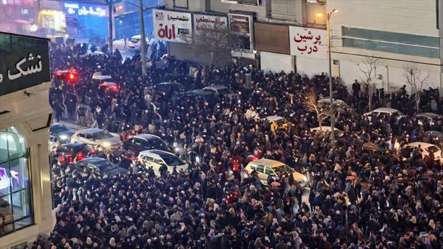 هرانا: شمار جان باختگان اعتراضات در ایران به 65 نفر رسید