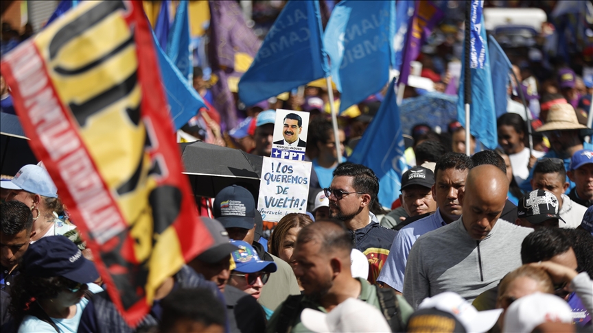 Mijëra njerëz marshojnë në Karakas, kërkojnë lirimin e menjëhershëm të Maduros