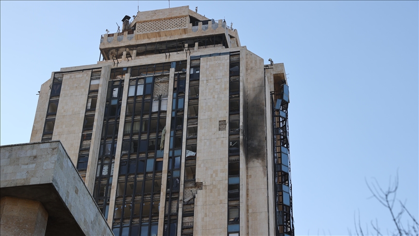 Droni i SDF-së shënjestron ndërtesën e administratës së Halepit në Siri