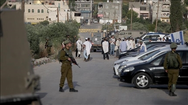 الضفة.. الجيش الإسرائيلي ومستوطنون يقتحمون مناطق فلسطينية