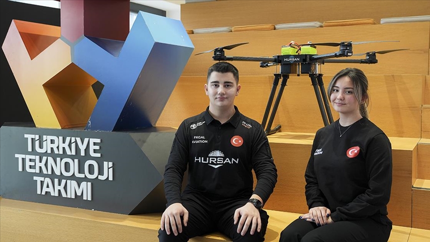 Lise öğrencileri ABD'deki İHA yarışmasında dünya genelinde altıncı, liseler arasında birinci oldu