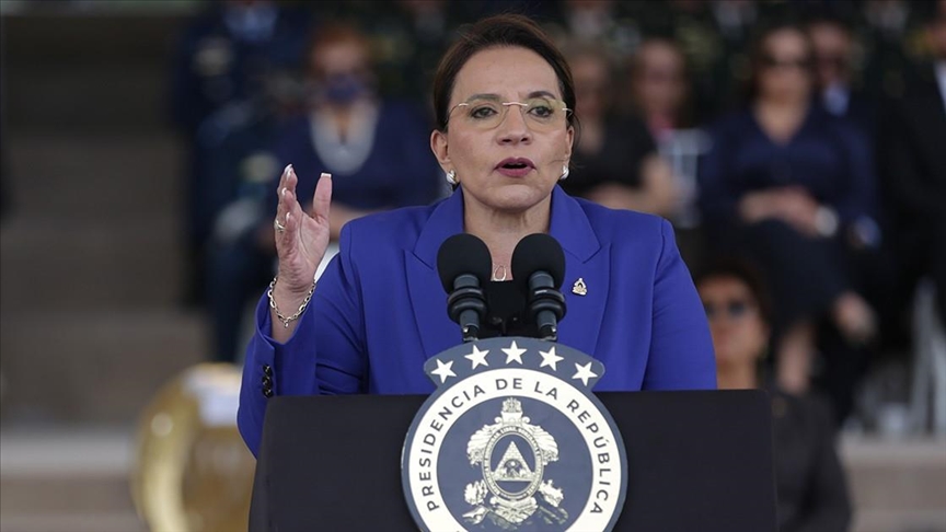 Honduran president orders enforcement of vote recount, invites Trump to discuss elections