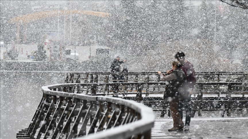 Bazı illerde kar ve soğuk hava etkili oluyor