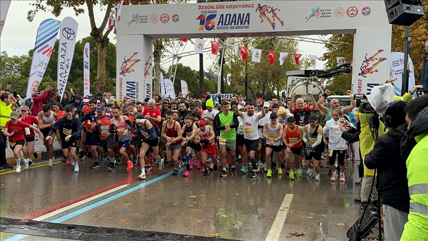 Uluslararası Adana Kurtuluş Yarı Maratonu koşuldu