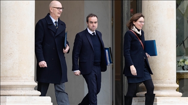 France/ Agriculture: Lecornu annonce des subventions et une "brigade" de contrôle face à la colère paysanne