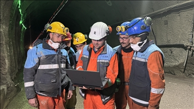 Adıyaman'da maden işçileri, AA'nın "Yılın Kareleri" oylamasına katıldı