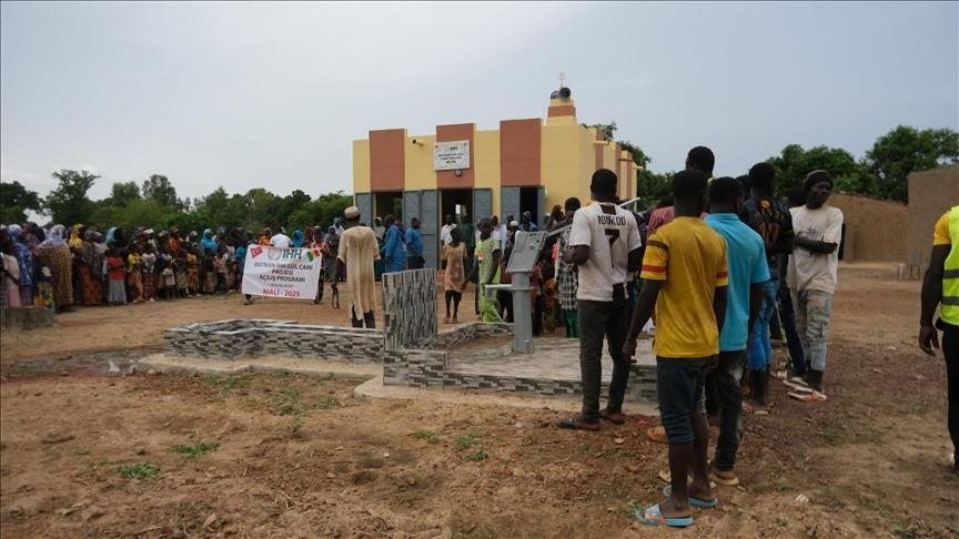 بنیاد همیاری‌های بشری ترکیه در 18 کشور بیش از 1000 حلقه چاه آب حفر کرده است