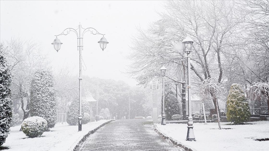 Kar yağışı birçok ilde etkisini sürdürüyor