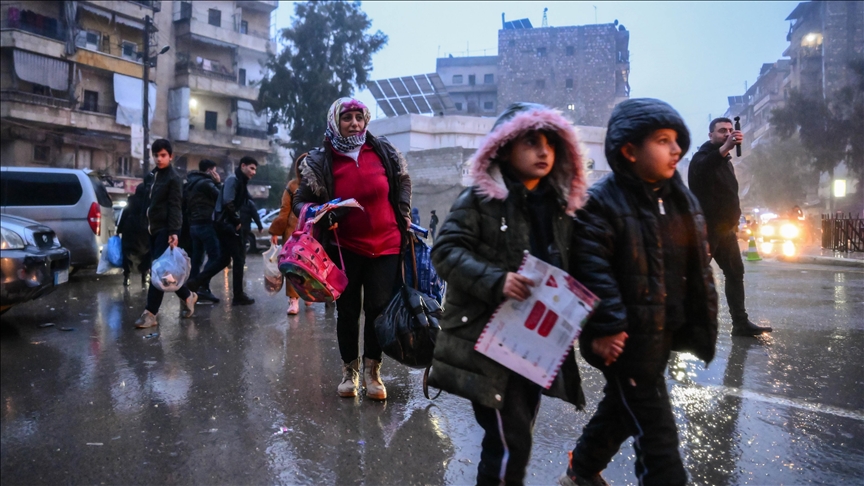 Sirijske porodice se vraćaju u kvartove Halepa nakon sigurnosnih operacija