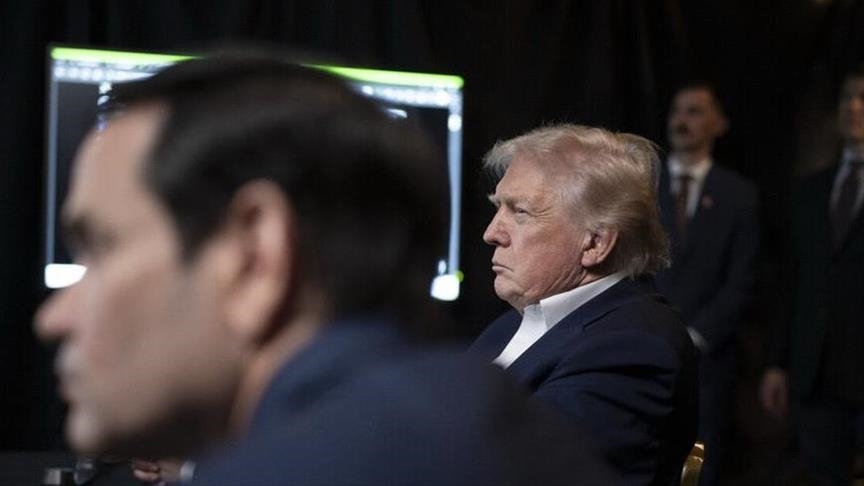 Trump kazao da SAD razmatra "vrlo jake opcije" u vezi s Iranom