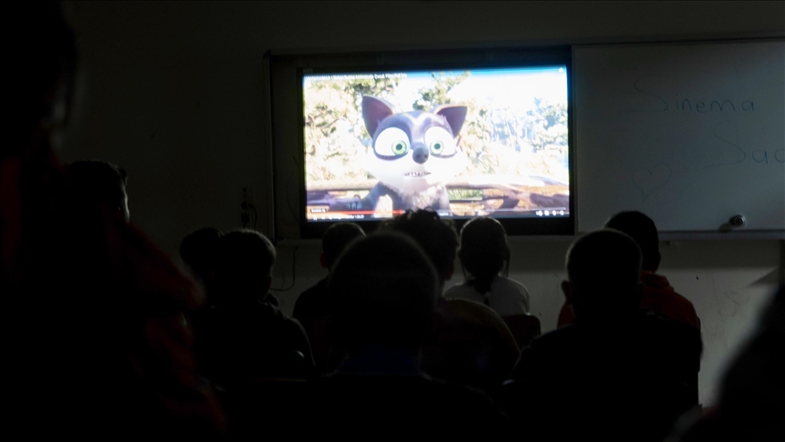 Ograničavanje vremena provedenog pred ekranima za djecu do pet godina u Velikoj Britaniji