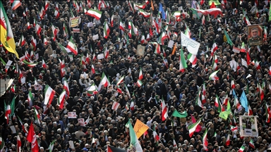 Manifestations en Iran: Le président français pointe une "violence d’État"