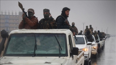 الجيش السوري يرسل تعزيزات إلى شرقي حلب عقب تحشيد "قسد"