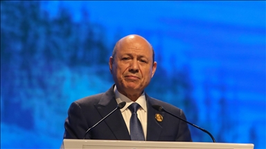 Yemen presidential council chief warns weapons outside state authority fuel extremism