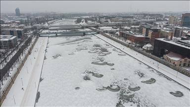 Арктичкиот бран во Европа стигна до Полска, реката Висла замрзна во Краков