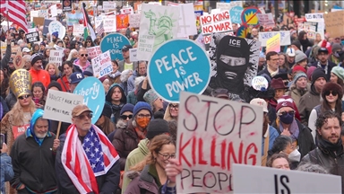 ABD'nin New York kentinde binlerce kişi, ICE yetkilisinin bir kadını öldürmesini protesto etti