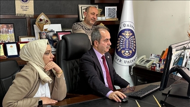 Erzurum'da gazeteci yetiştiren akademisyenler, AA'nın "Yılın Kareleri"ni oyladı