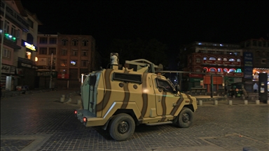 Pakistan : une explosion à la bombe fait cinq morts parmi les policiers dans le nord-ouest du pays