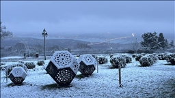 Li hin herêmên Stenbolê berf dibare