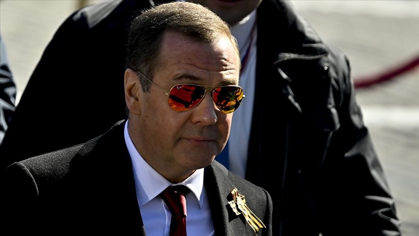 Russie : Medvedev affirme que le Groenland pourrait rejoindre Moscou par référendum