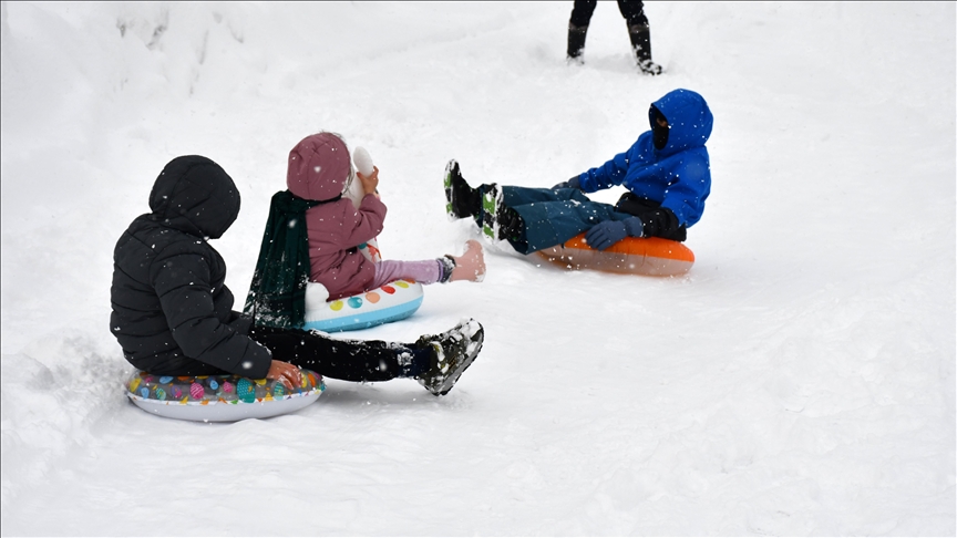 Bazı illerde okullar yarın tatil edildi