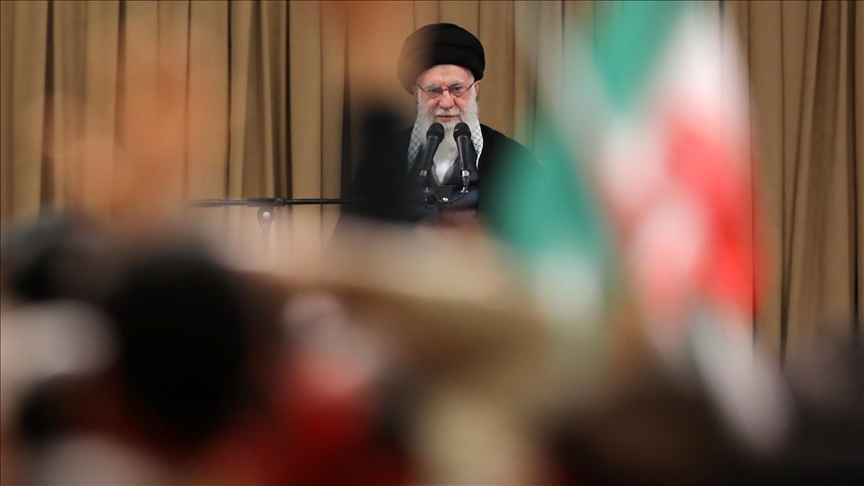 Trump impone aranceles del 25% a cualquier país que comercie con Irán