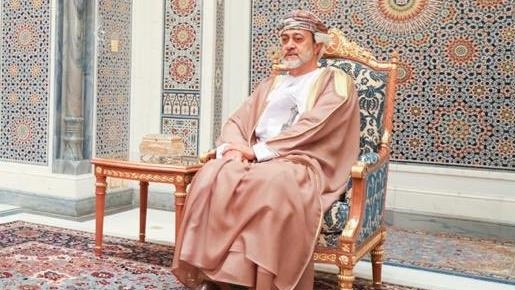 مسقط.. مرسوم سلطاني يقضي بإنشاء "مركز عمان المالي العالمي"