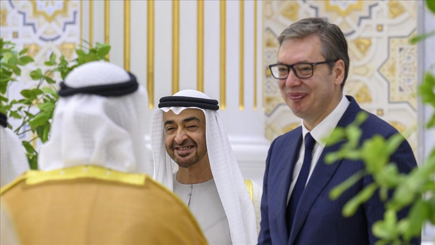 Vučić najavio da će na sastanku s Bin Zajedom razgovarati i o NIS-u