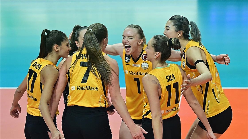 VakıfBank Kadın Voleybol Takımı, lig ve Avrupa'da doludizgin