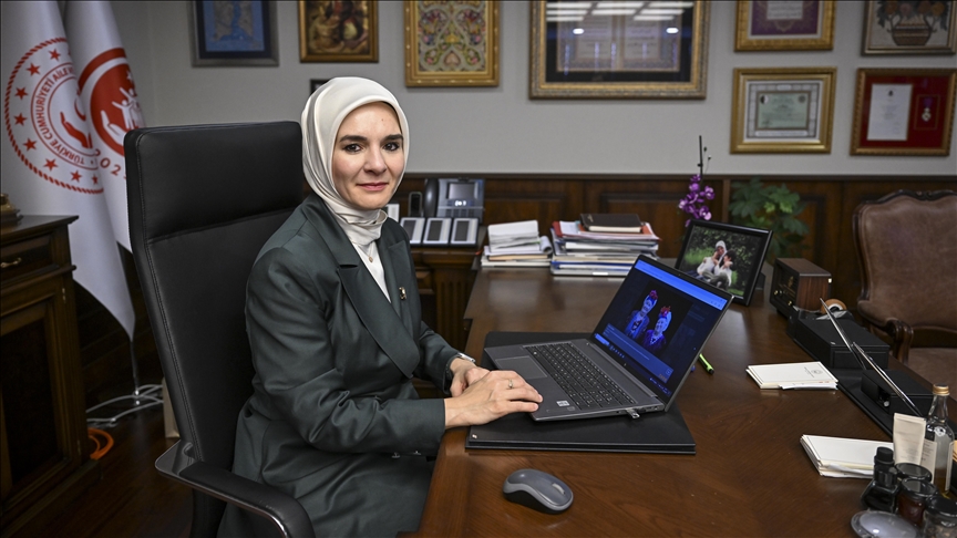 Aile ve Sosyal Hizmetler Bakanı Göktaş, AA'nın "Yılın Kareleri" oylamasına katıldı