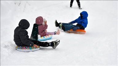 Bazı illerde okullar yarın tatil edildi