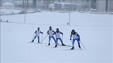 Werzişvanên xweşiqitandinê yên Mûşî di vê sir û sermayê da ji bo şampiyoniyan amadehiyan dikin