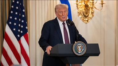 ترامب يحرض المحتجين بإيران على اقتحام مؤسسات الدولة ويعدهم بالمساعدة