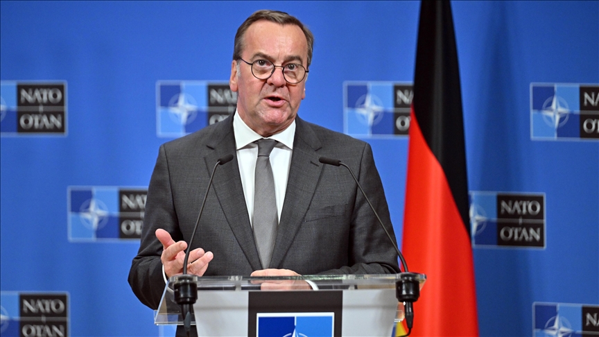 Njemački ministar odbrane upozorio da bi američka aneksija Grenlanda ugrozila NATO