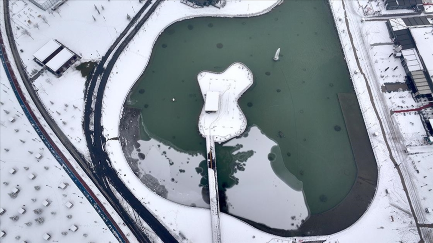 Kayseri'de kar ve sis manzaraları dronla görüntülendi