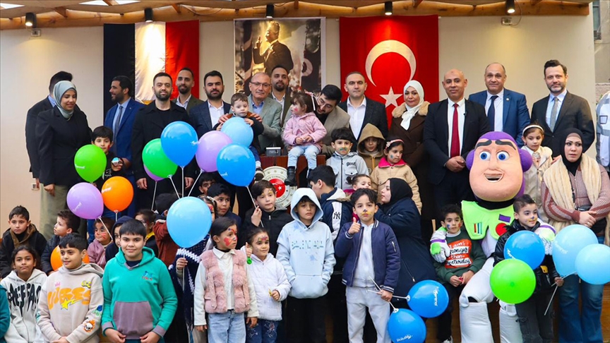 Türkiye’nin Mısır Büyükelçiliği Filistinli aile ve çocuklara yönelik yardım etkinliği düzenledi