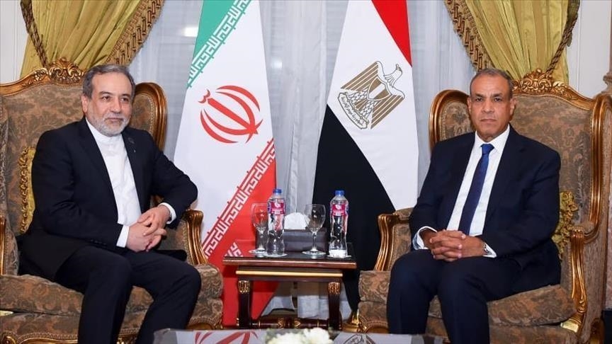 وزيرا خارجية إيران ومصر يبحثان التطورات الإقليمية والدولية