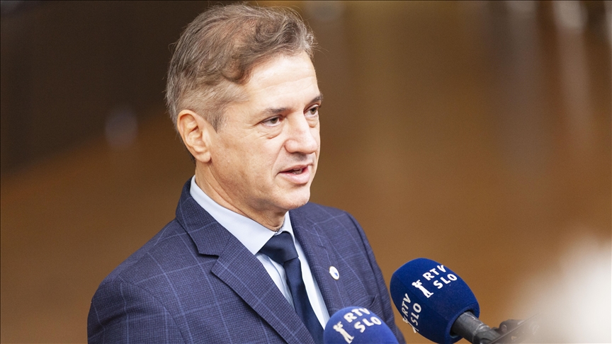 Slovenska antikorupcijska komisija utvrdila da je premijer narušio integritet funkcije, Golob negira