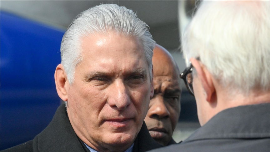 Cuban president pays condolence visit to Venezuelan Embassy in Havana