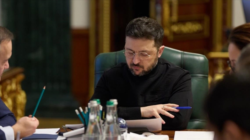 Президент Украины поручил ввести режим ЧС в энергетике страны